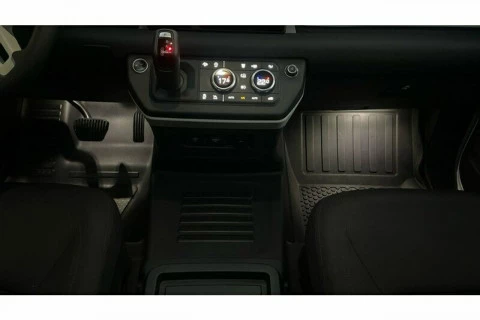 Land Rover Defender 110 D200 MHEV Standard 4WD Auto 147 kW (200 CV)