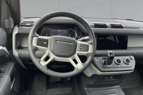 Land Rover Defender 110 D200 MHEV Standard 4WD Auto 147 kW (200 CV)