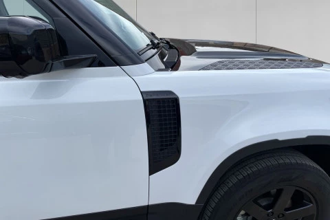 Land Rover Defender 110 D200 MHEV Standard 4WD Auto 147 kW (200 CV)