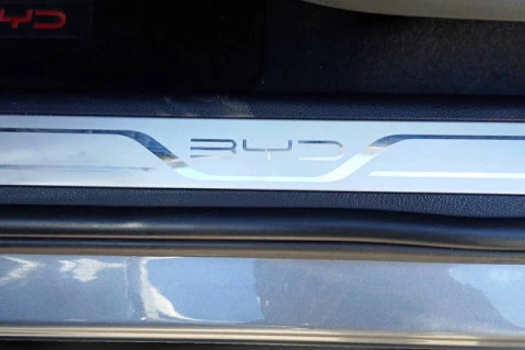 BYD SEAL U DM-i Comfort 160 kW (218 CV)