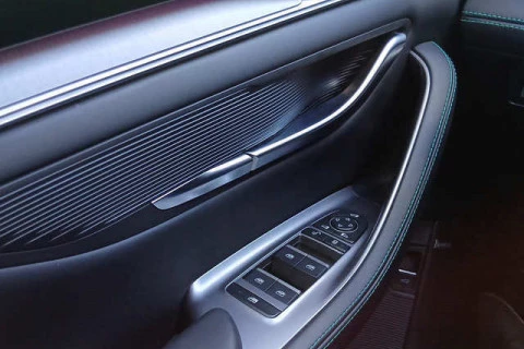 BYD SEAL U DM-i Comfort 160 kW (218 CV)