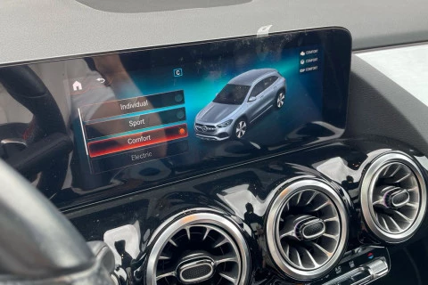 Mercedes-Benz GLA GLA 250 e