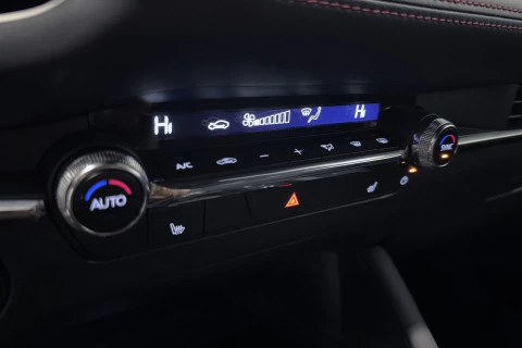 Mazda3 2.5L E-SKY G MHEV 103kW Homura