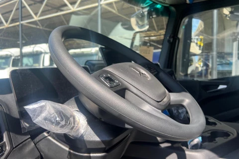 Mercedes-Benz Actros 1933 L