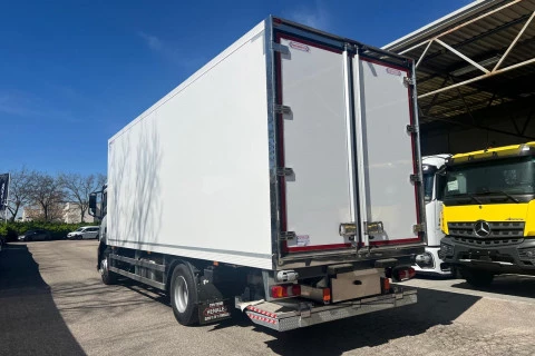 Mercedes-Benz Actros 1933 L