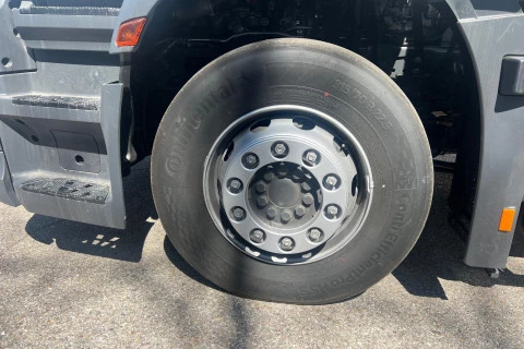 Mercedes-Benz Actros 1933 L