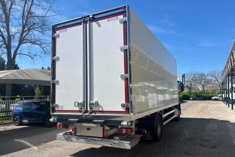 Mercedes-Benz Actros 1933 L