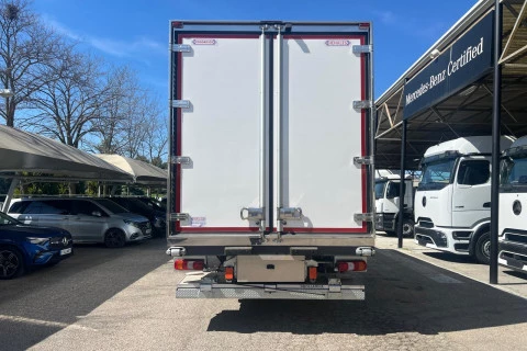 Mercedes-Benz Actros 1933 L