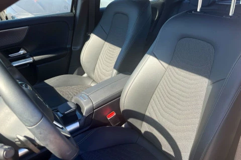 Mercedes-Benz GLA GLA 200 D