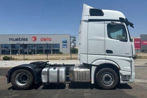 Mercedes-Benz Actros 1848 LS