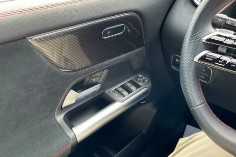 Mercedes-Benz GLA GLA 200 D