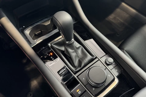 Mazda3 2.5L E-SKY G MHEV 103kW 6AT Homura