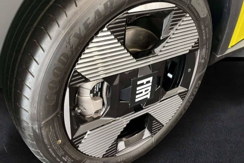 Fiat Grande Panda La prima 44kwh 87kw (118cv)