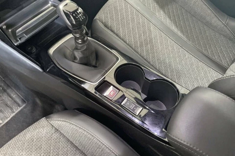 Peugeot 2008 Allure Puretech 100 S&S 6 Vel. MAN