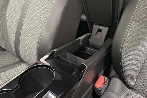 Peugeot 2008 Allure Puretech 100 S&S 6 Vel. MAN