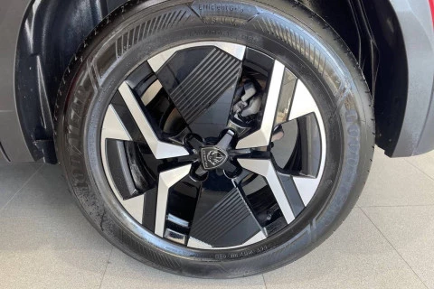 Peugeot 2008 Allure Puretech 100 S&S 6 Vel. MAN