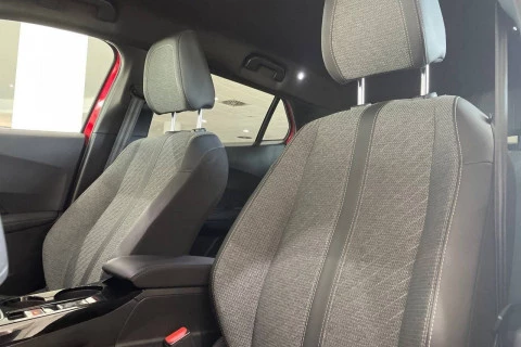 Peugeot 2008 Allure Puretech 100 S&S 6 Vel. MAN