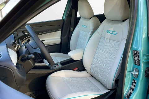 Fiat 600 600 MHEV La prima 1.2 106kW (145CV) DDCT