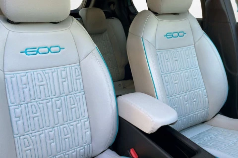 Fiat 600 600 MHEV La prima 1.2 106kW (145CV) DDCT