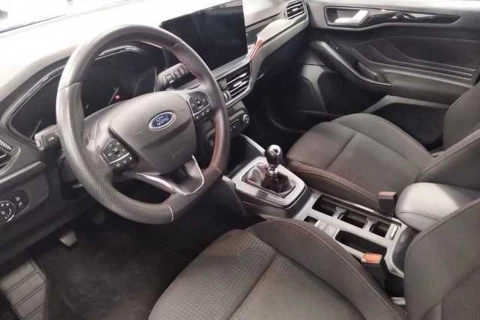 Ford Focus 1.0 Ecoboost MHEV 114kW ST-Line