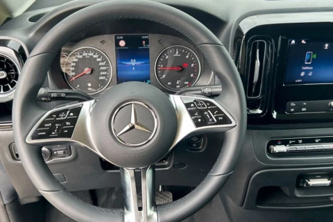 Mercedes-Benz Vito 114CDI AT 100kW Tourer Select Larga