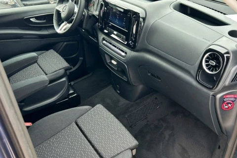 Mercedes-Benz Vito 114CDI AT 100kW Tourer Select Larga