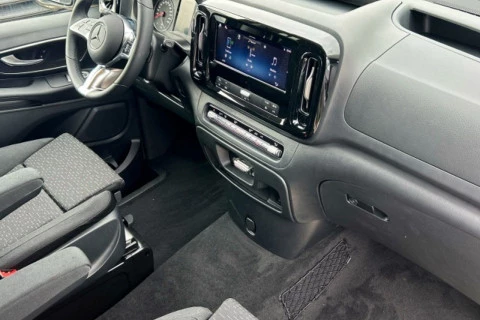 Mercedes-Benz Vito 114CDI AT 100kW Tourer Select Larga