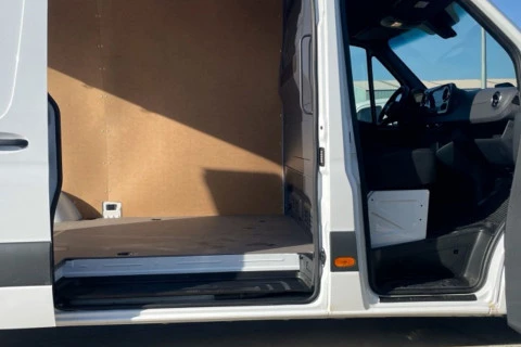 Mercedes-Benz eSprinter Nuevo eSprinter 320 Furgón PRO Medio (81kWh)[][9979NDH]