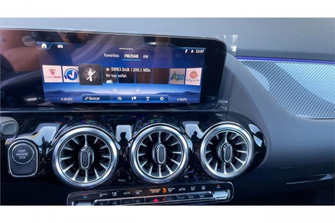 Mercedes-Benz GLA GLA 200 D