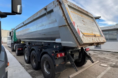 Mercedes-Benz Arocs 1953 HAD + BAÑERA MEILLER KIPPER 3 ejes KISA 3 MPH44/N PLATA