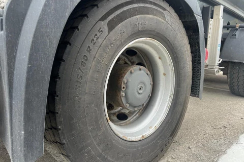 Mercedes-Benz Arocs 1953 HAD + BAÑERA MEILLER KIPPER 3 ejes KISA 3 MPH44/N PLATA