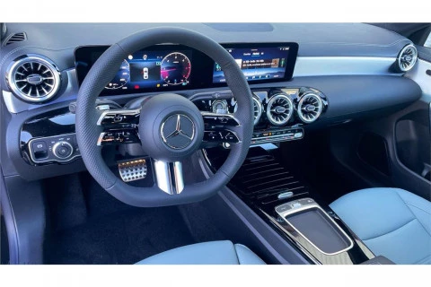 Mercedes-Benz CLA CLA 200