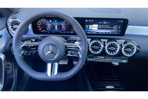 Mercedes-Benz CLA CLA 200