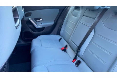 Mercedes-Benz CLA CLA 200