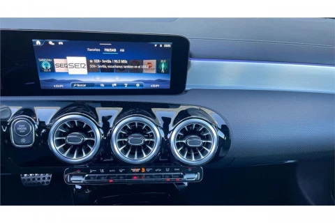 Mercedes-Benz CLA CLA 200