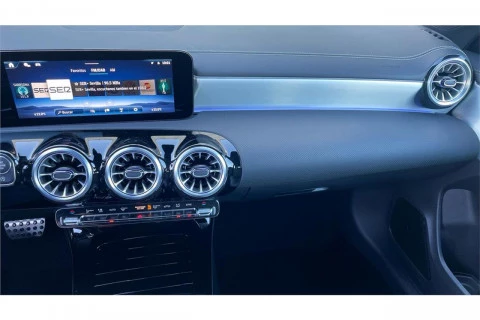 Mercedes-Benz CLA CLA 200