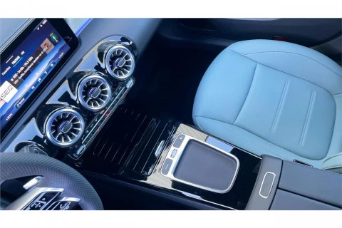 Mercedes-Benz CLA CLA 200