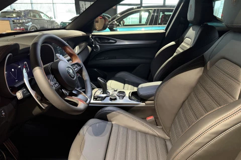 Alfa Romeo Stelvio 2.2 Diesel 154kW (210CV) INTENSA AWD