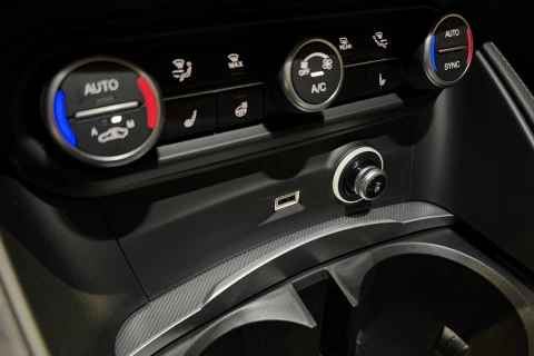 Alfa Romeo Stelvio 2.2 Diesel 154kW (210CV) INTENSA AWD