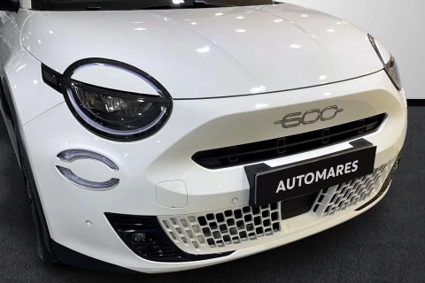 Fiat 600 600 Icon MHEV 1.2 81kW (110CV) DDCT