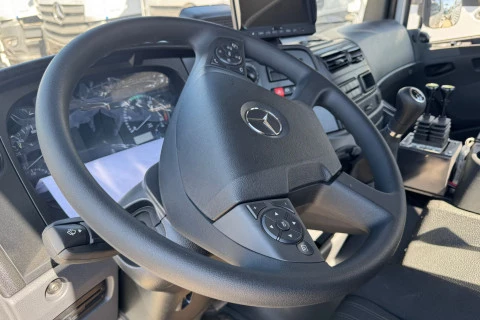 Mercedes-Benz Atego 1021 K + GANCHO PORTACONTENEDORES JIMECA 5 / ENTREGA INMEDIATA.