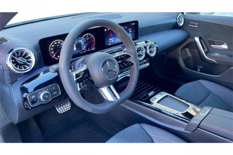 Mercedes-Benz CLA CLA 200