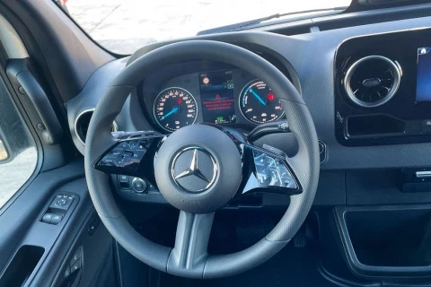Mercedes-Benz eSprinter eSprinter 320 Furgón PRO Medio (56kWh)