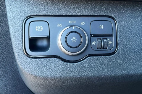 Mercedes-Benz eSprinter eSprinter 320 Furgón PRO Medio (56kWh)