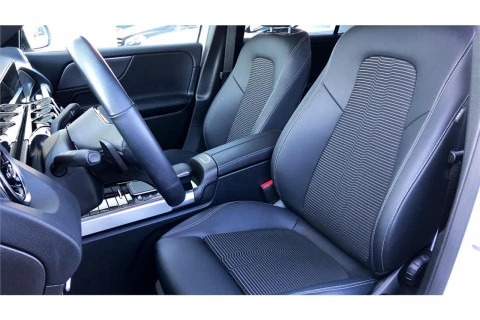 Mercedes-Benz GLB 180 d