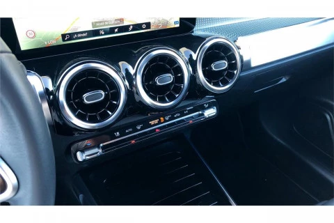 Mercedes-Benz GLB 180 d