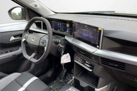 Opel Frontera 1.2T XHT Hybrid eDCT6 100kW GS