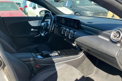 Mercedes-Benz CLA CLA 200 D DCT Shooting Brake