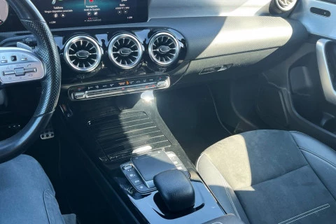 Mercedes-Benz CLA CLA 200 D DCT Shooting Brake