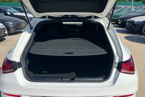 Mercedes-Benz CLA CLA 200 D DCT Shooting Brake